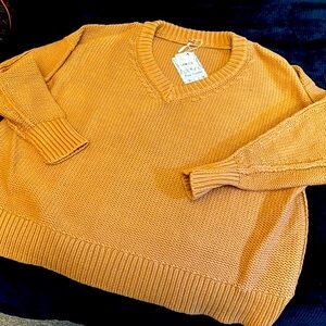 Free People Ali V-Neck Sweater in Camel Size Small NWT